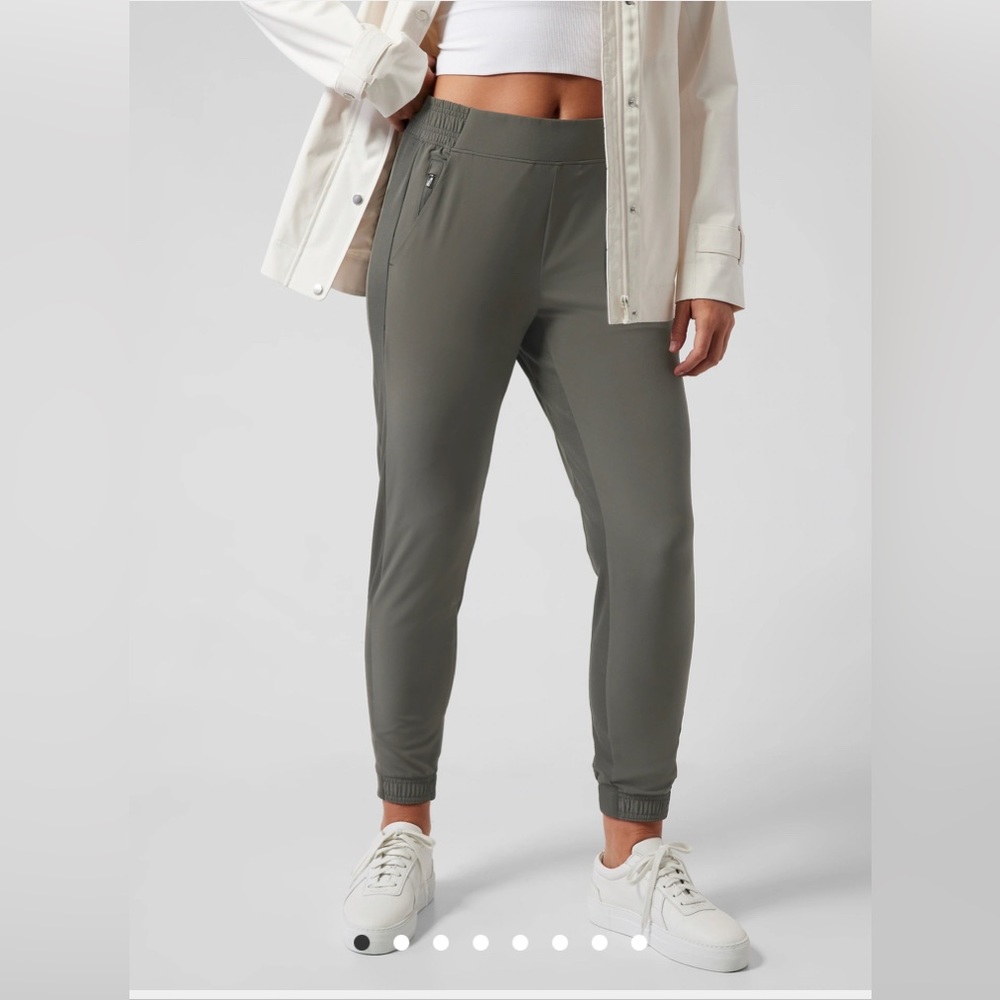 Athleta Brooklyn Jogger Mountain Olive